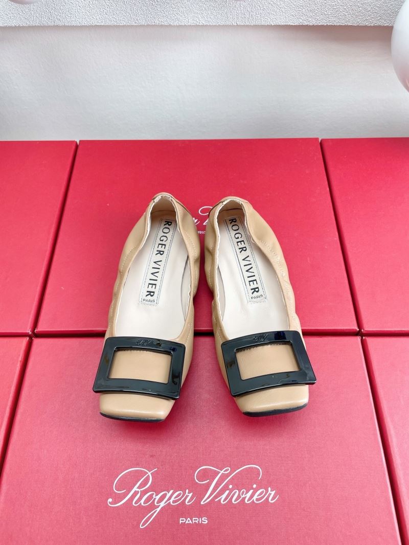 Roger Vivier flat shoes